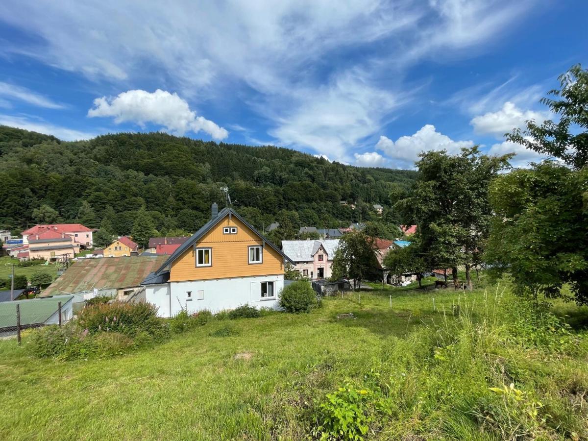 Chalupa Svoboda Ex Chatta Svoboda nad Upou Exterior photo